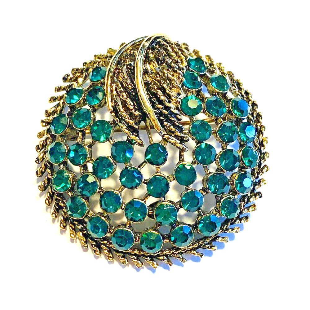 Vintage Brooch Goldtone & Green Rhinestones Mid Century Round Signed Weiss?